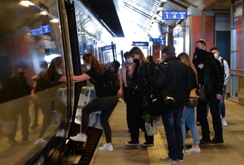 PKP Intercity wprowadza nowy rabat. Wyjazd na wakacje staje się tańszy