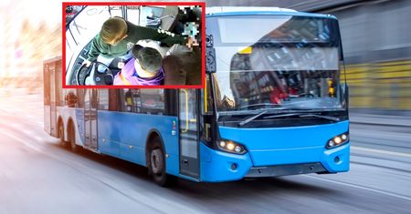 13-latek nagle chwycił za kierownicę autobusu. Dramatyczny moment w USA