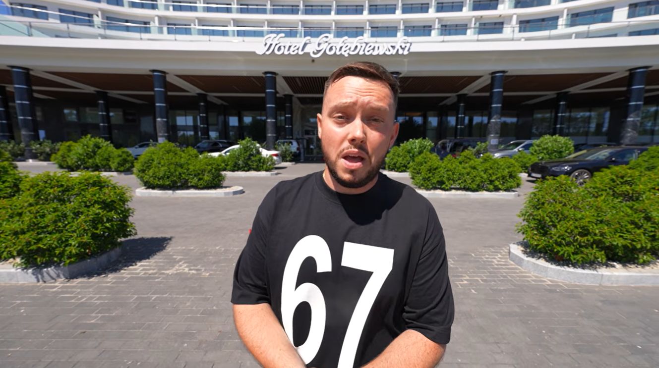 Nagranie Książula z Hotelu Gołębiewski w Pobierowie