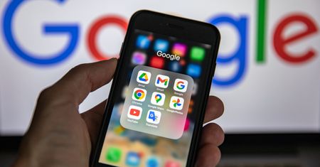 Fałszywe reklamy w Google. Tak można pobrać malware