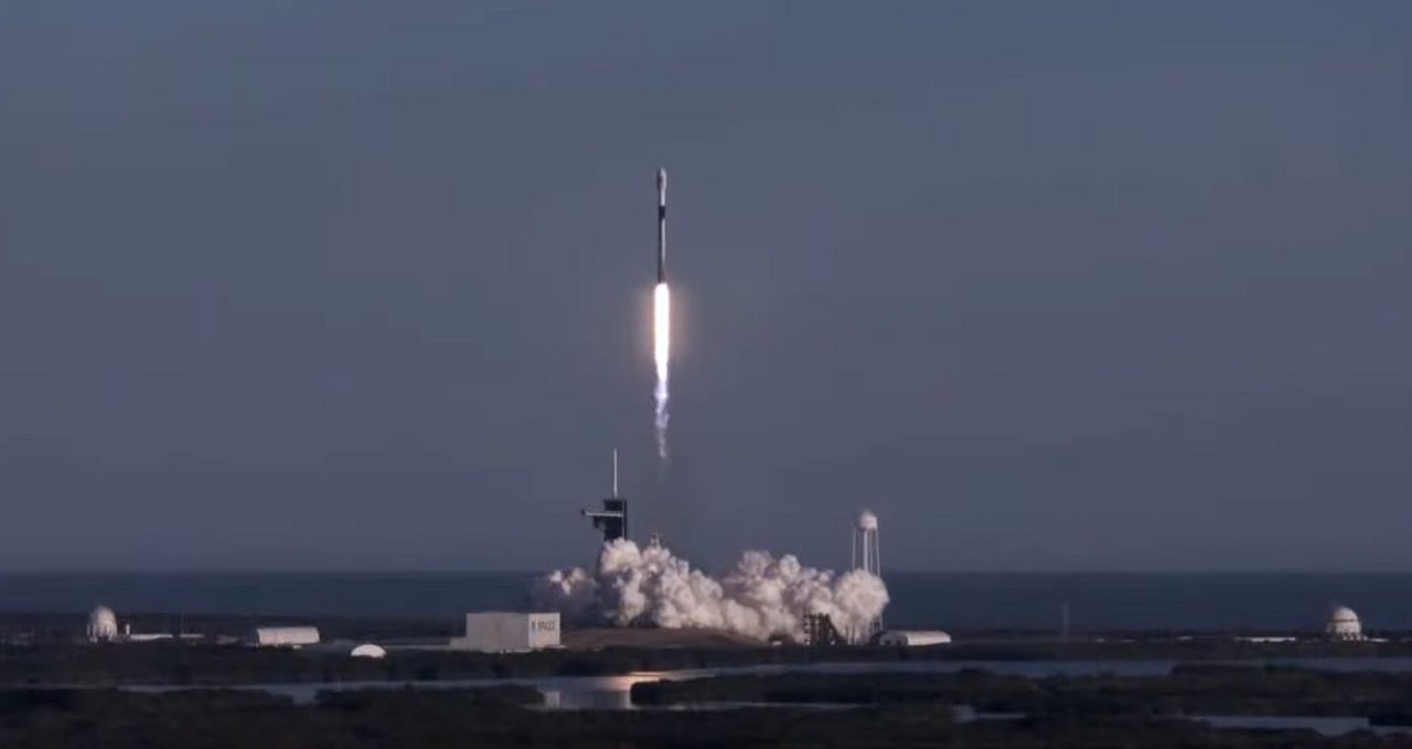 Elon Musk i SpaceX odliczają minuty. Rozpoczyna się historyczna misja Transporter-1
