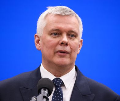 Siemoniak o działaniach służb. Chodzi o wybory