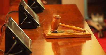 Sprzedaż odtwarzaczy z pirackimi wtyczkami jest nielegalna