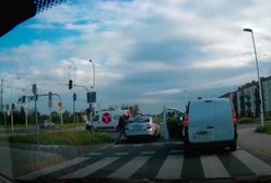 Wrocław. Bójka pieszego z taksówkarzem. Policja nie reaguje