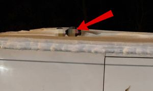 Spójrzcie na dach busa. Za kierownicą 46-latek. Od razu zareagowali