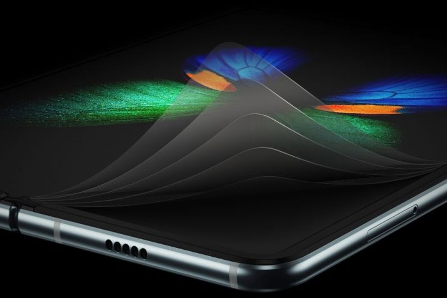 Jest szansa, że kolejny Samsung Galaxy Fold nie będzie się rysował od patrzenia 1