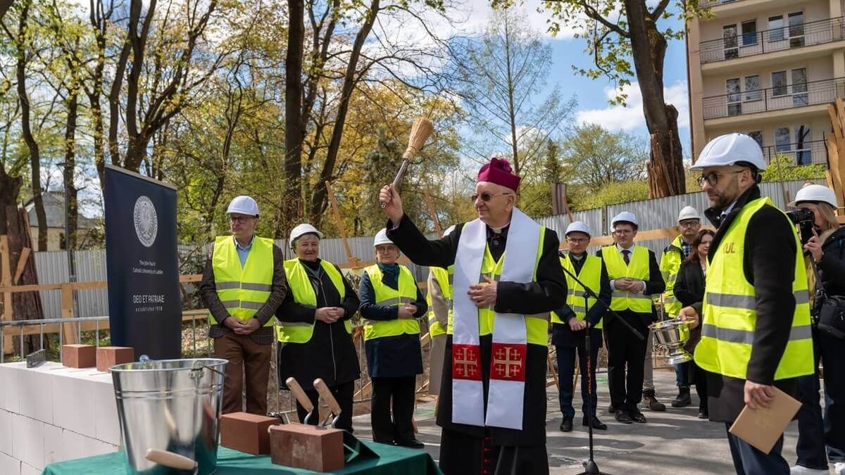 Budowa akademika KUL na Poczekajce