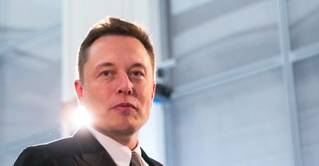 Elon Musk przejął Twittera. Podjął już pierwsze decyzje