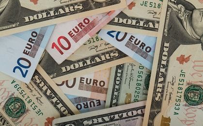 Zamach w Brukseli. Euro słabnie względem dolara