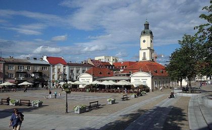 Wojewoda unieważnił uchwałę dotyczącą strefy płatnego parkowania w Białymstoku