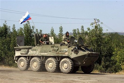 Rosyjskie czołgi staranowały posterunek policji