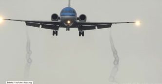 Ślady aerodynamiczne po przelocie samolotu