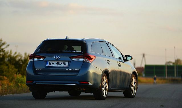 Toyota Auris Hybrid – energia pod kontrolą