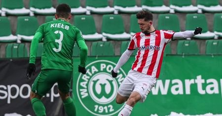 Warta Poznań wygrała z Cracovią 1:0 po golu Jakuba Kiełba