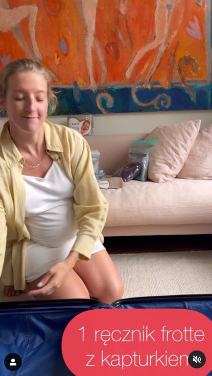 Lara Gessler pokazała wyprawkę do szpitala