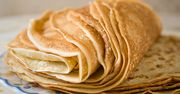 W tych naleśnikach nie ma jajek. Wyjdą elastyczne, miękkie i cieniutkie