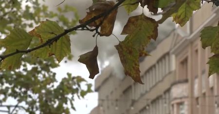 Pożar w centrum Łodzi. 10 osób ewakuowanych i przerwana konferencja posła Lewicy