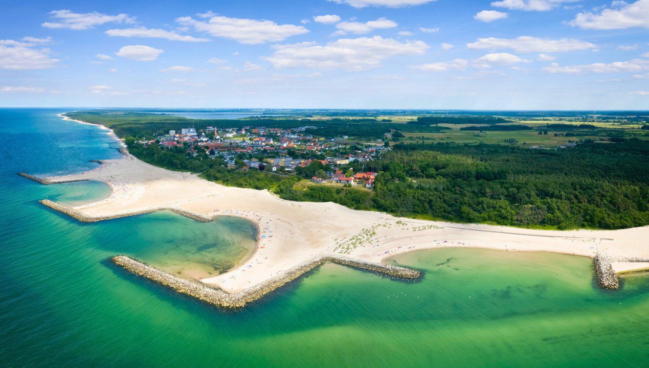 Plaża polski Dubaj nad Bałtykiem. Nie musisz wyjeżdżać w egzotyczne kraje