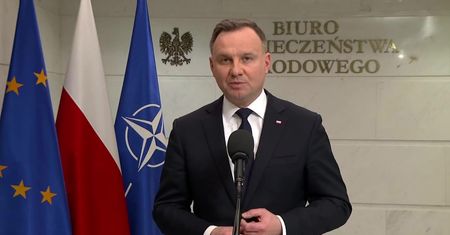 A. Duda: Trwają konsultacje dotyczące sankcji, które jeszcze można nałożyć na Rosję