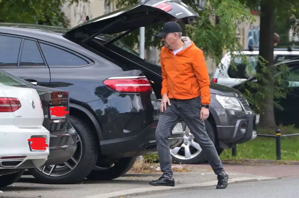 Krzysztof Ibisz odebrał żonę i syna ze szpitala