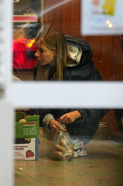 Izabela Janachowska pojechała po ziemniaki luksusowym autem