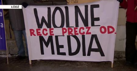 Protesty w obronie mediów.