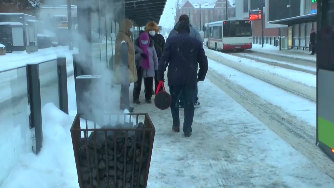 Koksowniki na przystankach autobusowych w Olsztynie