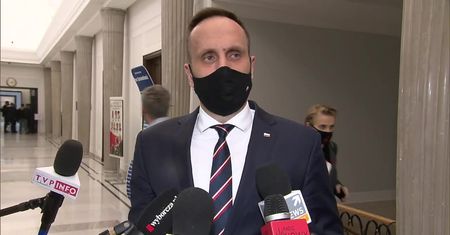 J. Kowalski: Absolutnie zagłosujemy przeciwko Funduszowi Odbudowy