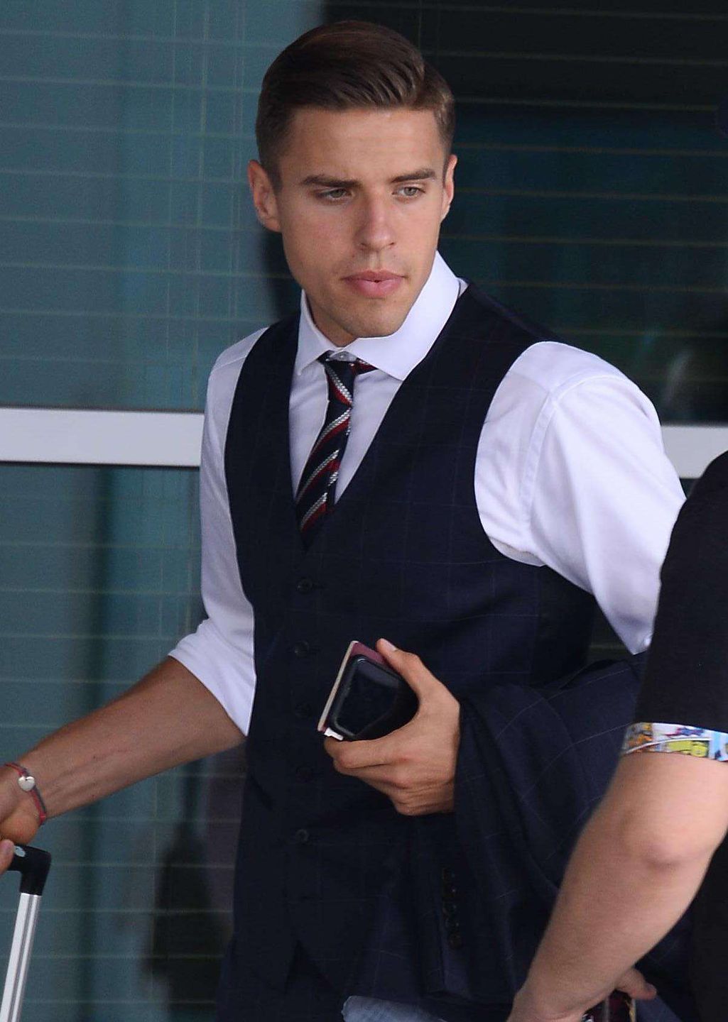 Jan Bednarek na lotnisku – powrót z Mundialu 2018 w Rosji