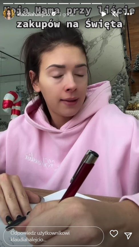 Klaudia Halejcio pokazała świąteczne dekoracje w willi