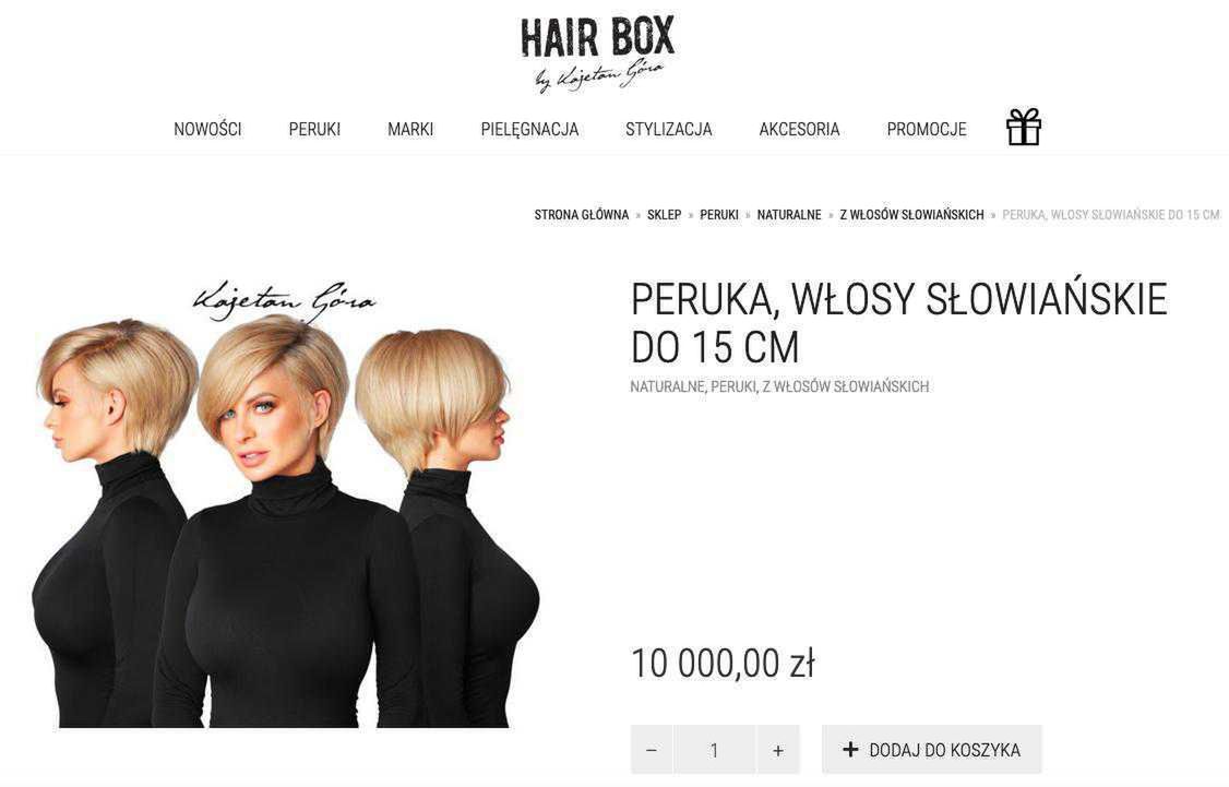 Paula Tumala ma krótkie blond włosy