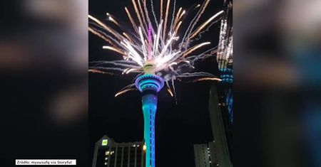 Nowa Zelandia powitała Nowy Rok pokazem fajerwerków w Auckland