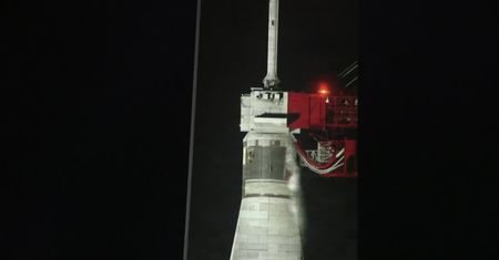 W 50. rocznicę misji Apollo 11 Pomnik Waszyngtona zamienił się w rakietę Saturn V