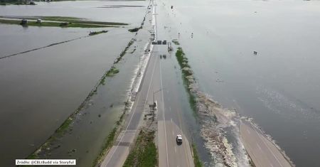 Rzeka Missouri zalała drogi