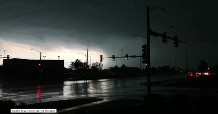 Służby ostrzegają przed kolejnymi tornadami w stanie Kansas
