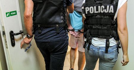 PONAD 120 OSZUKANYCH I STRATY NAWET NA KILKASET TYSIĘCY ZŁOTYCH