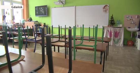 Coraz więcej nauczycieli na L4. W niektórych szkołach odwołano próbne egzaminy