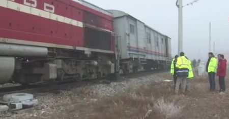 15 rannych w katastrofie kolejowej w Turcji. Pociąg pasażerski zderzył się z towarowym