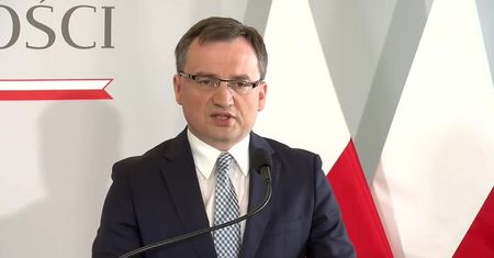 “Kara bezwzględnego dożywocia bez warunkowego zwolnienia”. Z. Ziobro przedstawił propozycję reformy Kodeksu karnego