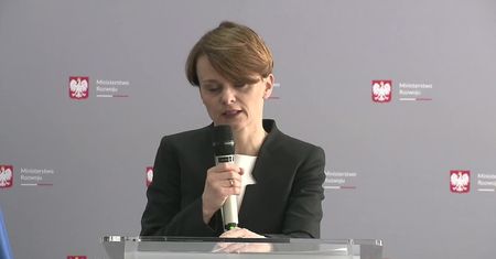 Rząd wprowadza 3-miesięczne wakacje kredytowe w ramach walki ze skutkami gospodarczymi pandemii