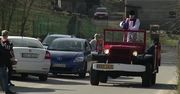 Święcenie pokarmów z wozu strażackiego. Ksiądz z Podkarpacia znalazł sposób na ominięcie rządowych restrykcji