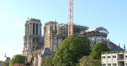 W Paryżu zabrzmiał dzwon katedry Notre Dame. Pierwsza rocznica pożaru
