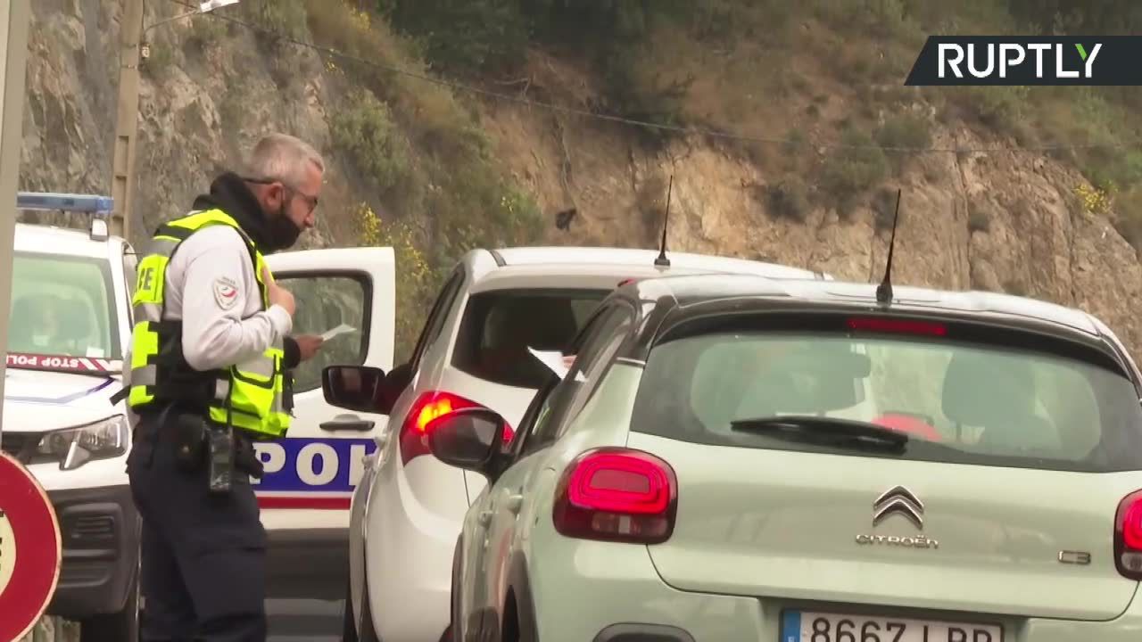 Zwiększona obecność policji na granicy francusko-hiszpańskiej. Po niedawnych zamachach Emmanuel Macron zaapelował o zacieśnienie kontroli wewnątrz UE