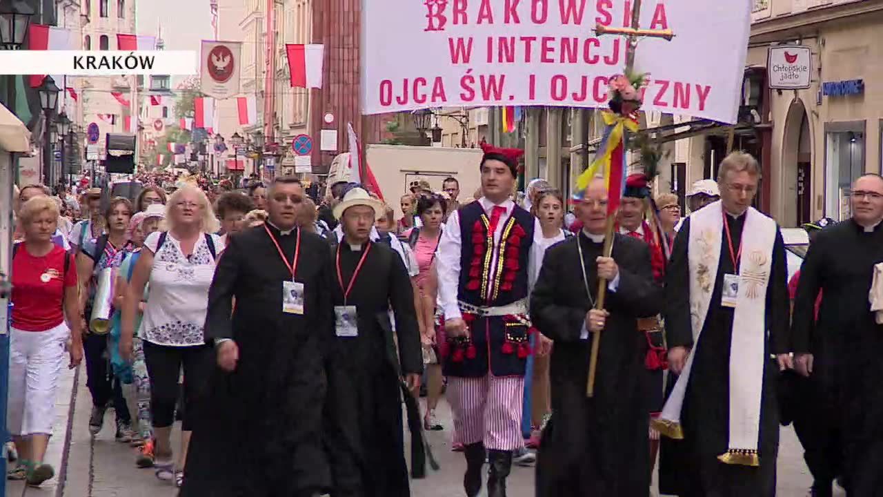 “Wolność jest jednym z najważniejszym z atrybutów ludzkiej godności”. Pielgrzymki ruszyły na Jasną Górę na 100-lecie niepodległości