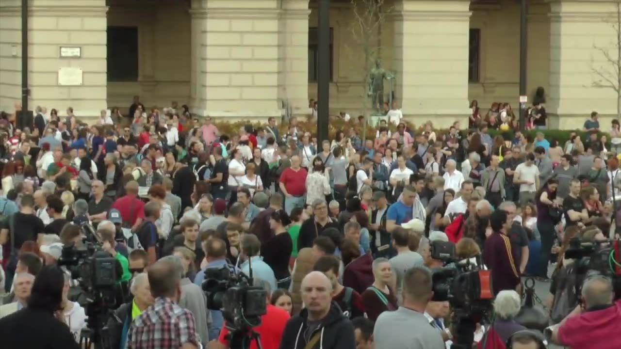 Kilkadziesiąt tysięcy ludzi na antyrządowej demonstracji w Budapeszcie