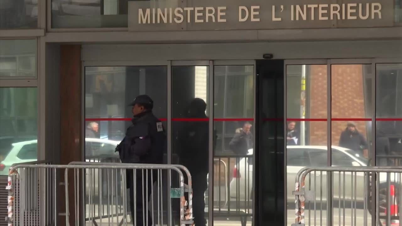 Nicolas Sarkozy zatrzymany i przesłuchiwany w Paryżu. Miał przyjąć 50 mln euro od M. Kaddafiego na kampanię