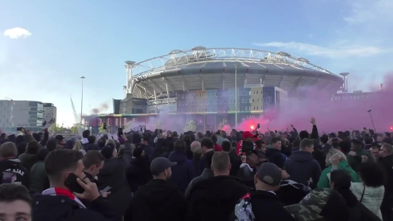 Chóralne śpiewy i wsparcie do ostatniego gwizdka nie pomogły. Ajax za burtą Ligi Mistrzów