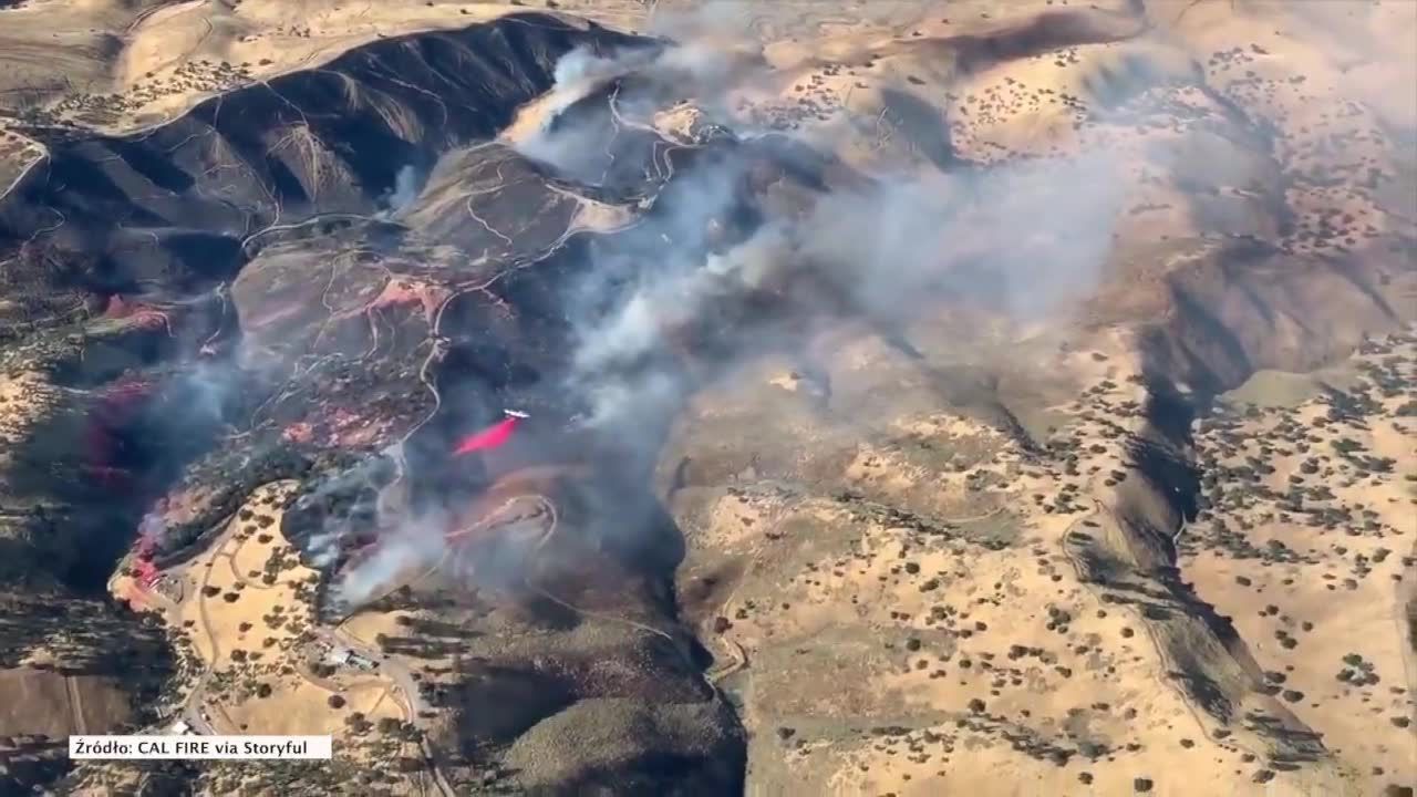 Piloci straży pożarnej trenowali akcje gaśnicze przy użyciu samolotów