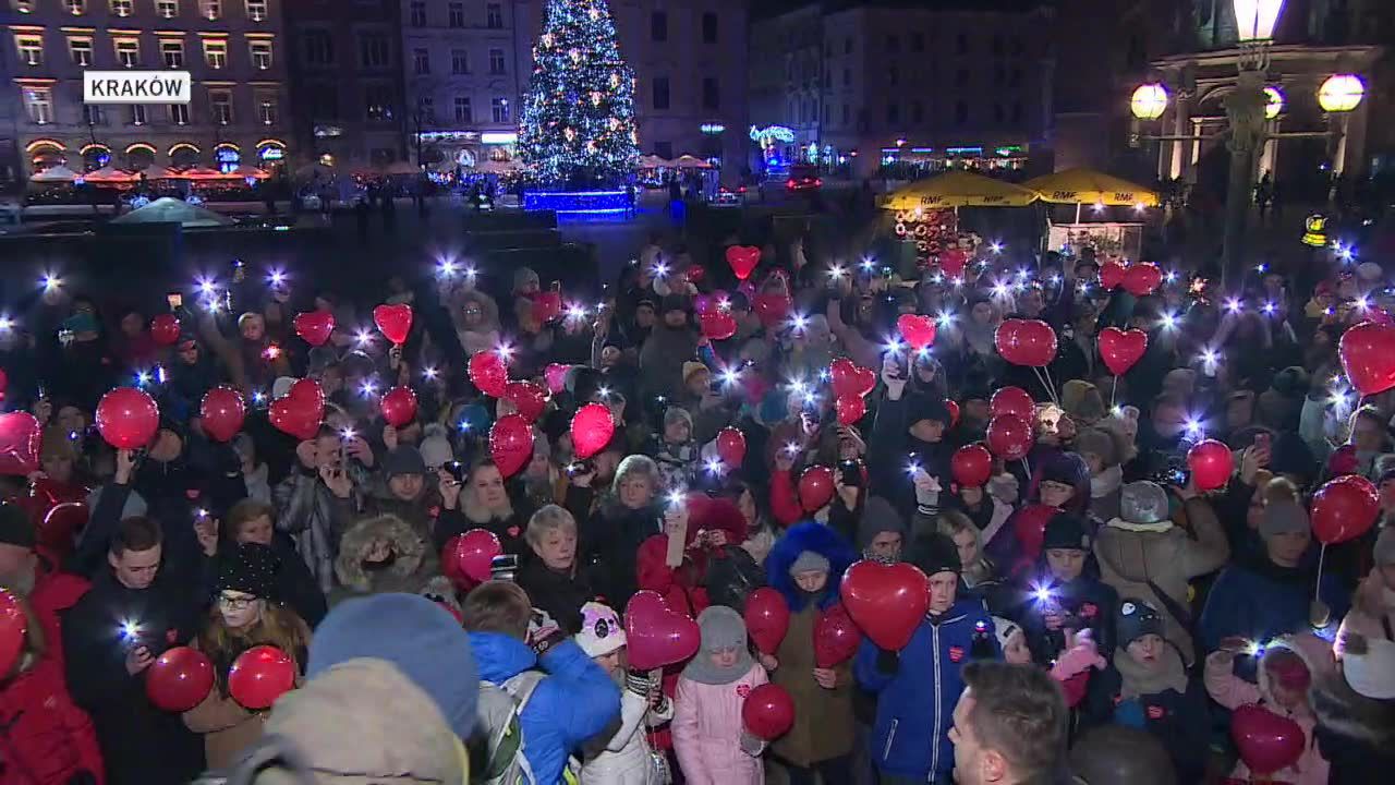 Polacy murem za Owsiakiem. Wiece poparcia dla dyrygenta orkiestry odbyły się w wielu polskich miastach