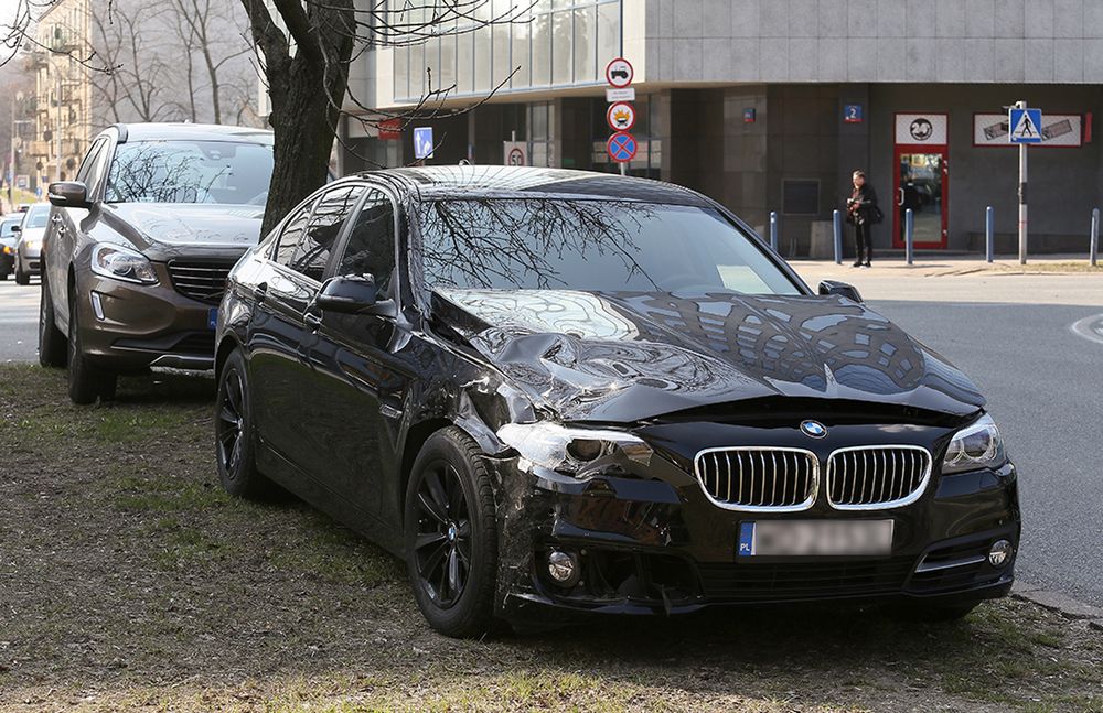 Kownacki o wypadku: przepraszam! I dodaje: kierowca złamał przepisy, został ukarany i sprawa jest zamknięta